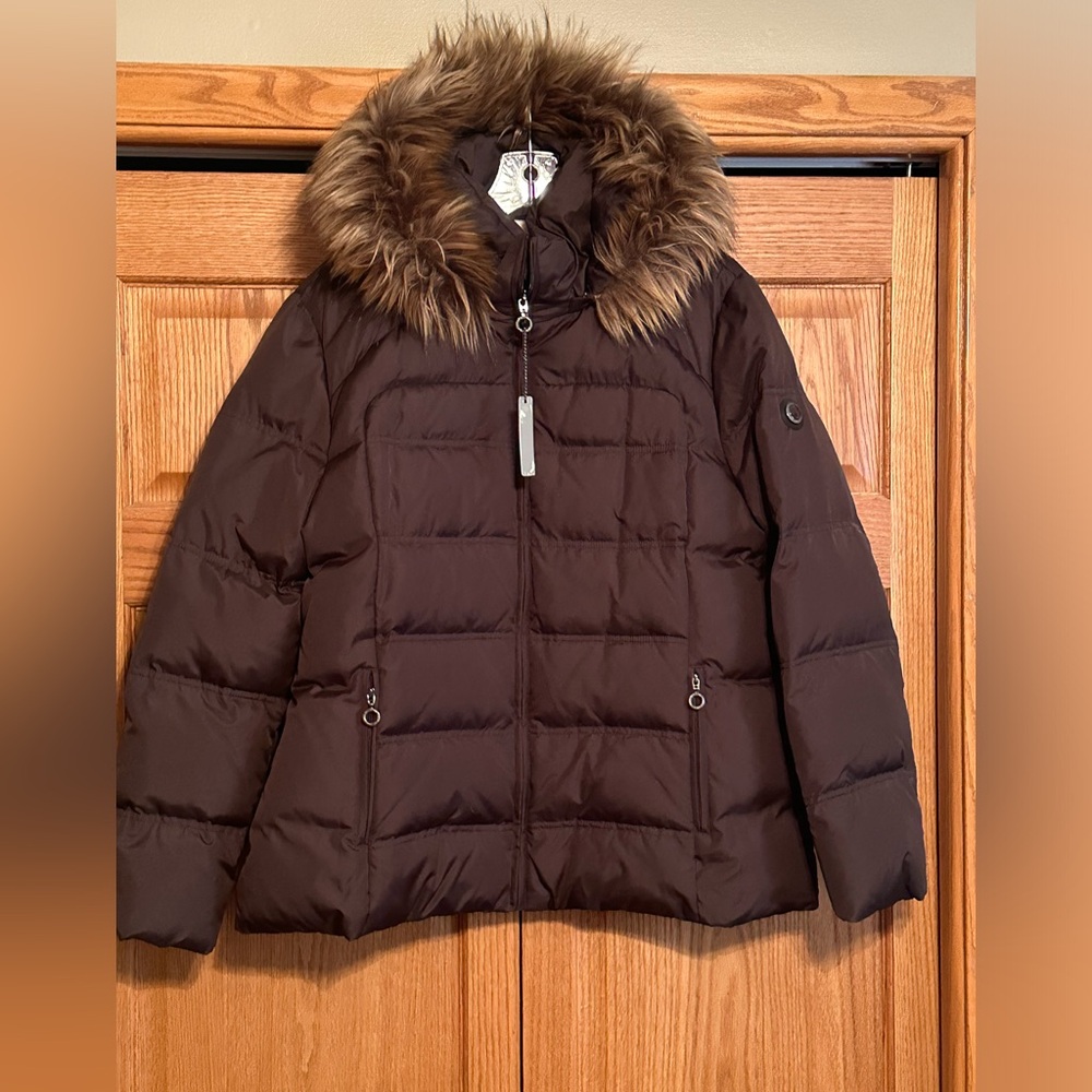 Calvin Klein down jacket NWT size Large